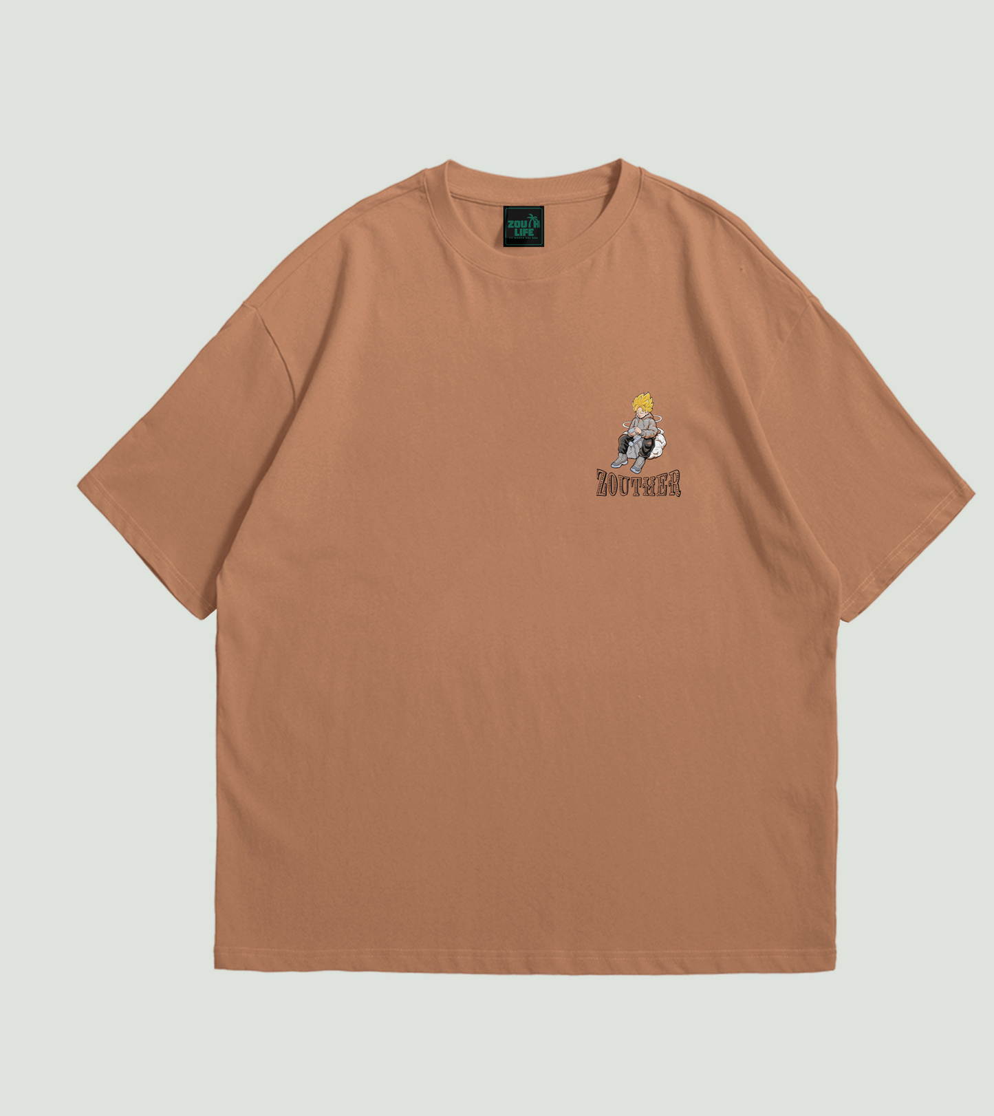 Camiseta oversize color tostado con microprint frontal ZOUTHER, Zouth Life Goku