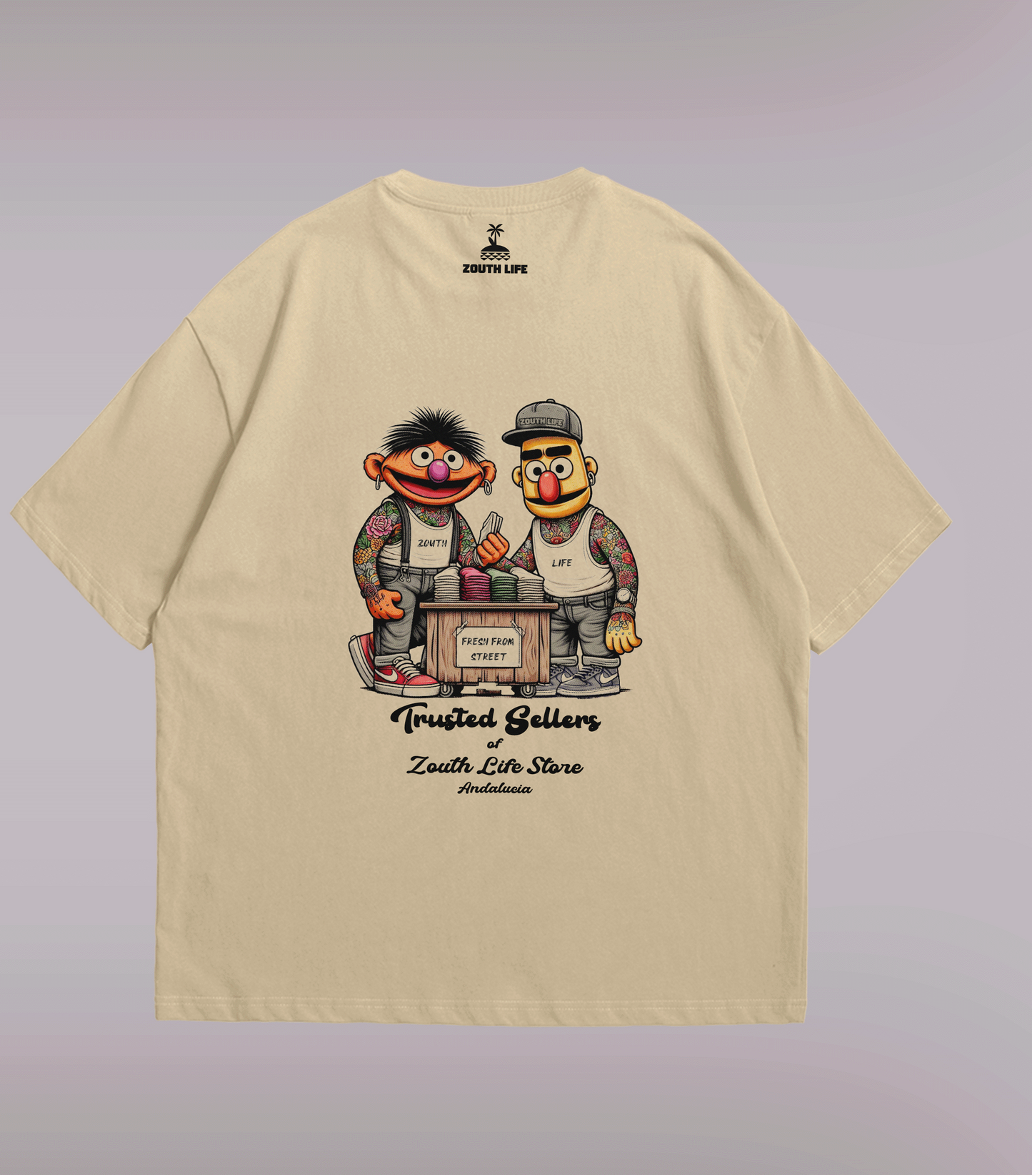 Camiseta oversize Epi & Blas Beige, vista detalle del estampado trasero