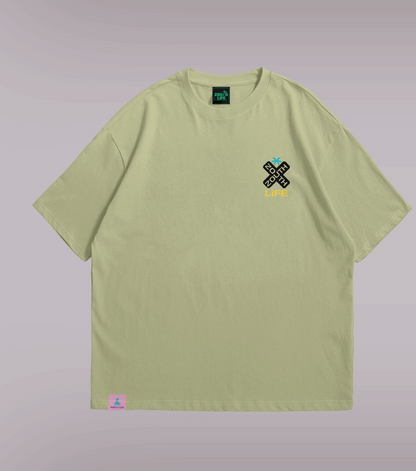 Vista trasera camiseta oversize diseño estampado shokito frontal